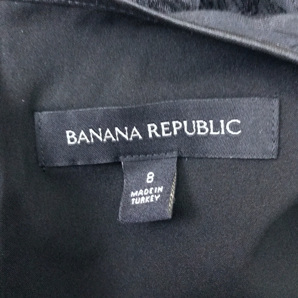 Banana Republic Fringe-Dot Shift Dress Black - 8 - Picture 7 of 8